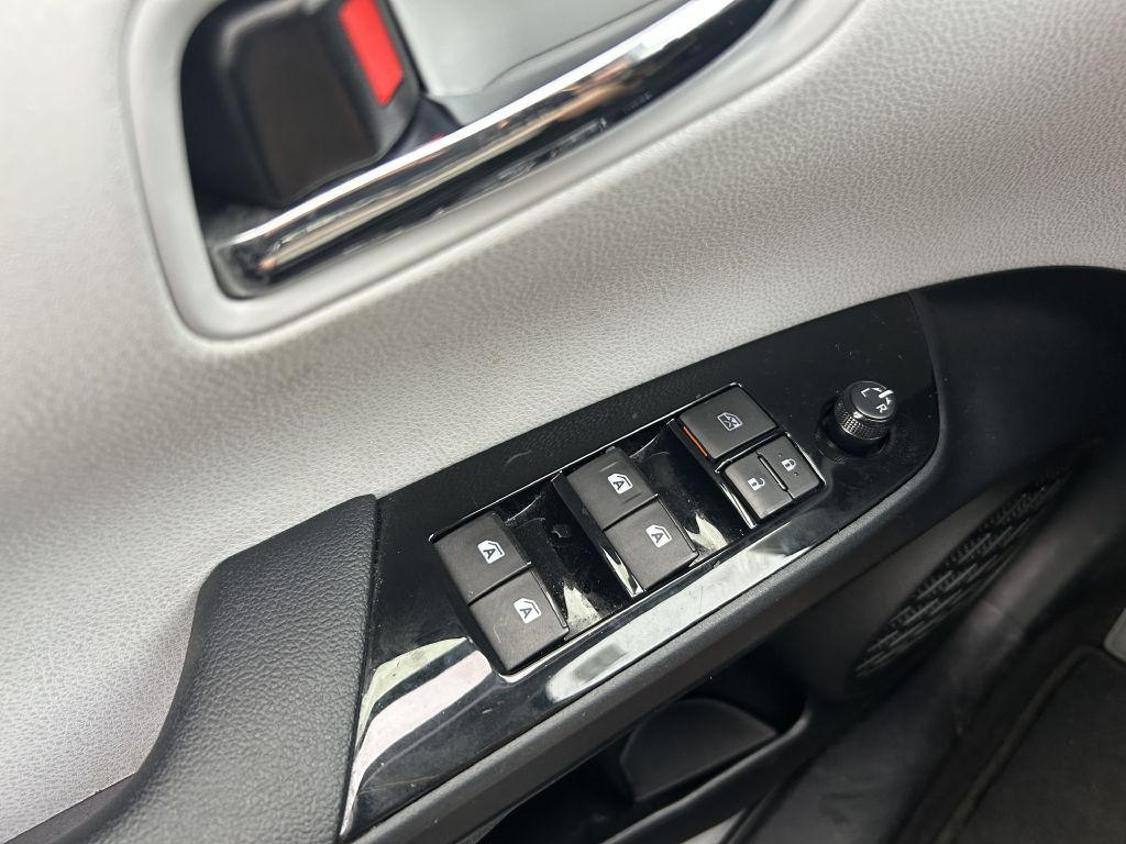 2016 Toyota Prius Image 7