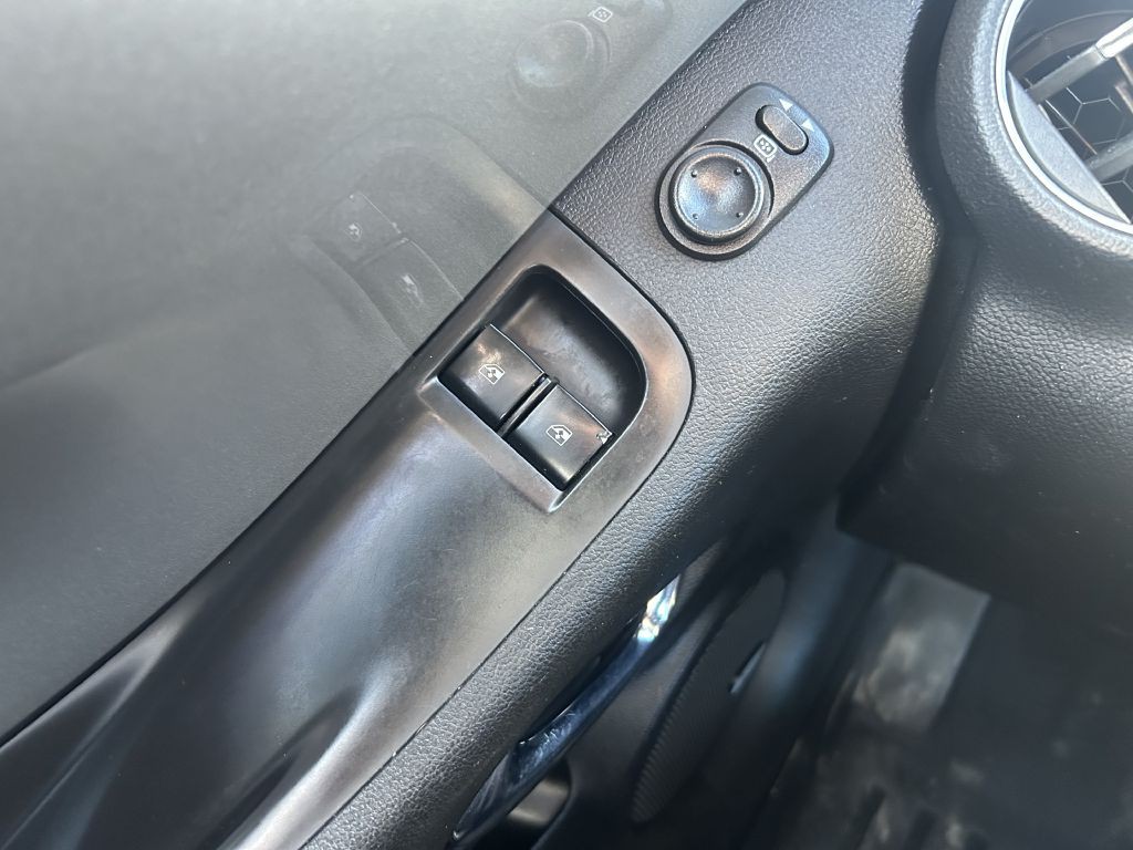 2011 Chevrolet Camaro Image 7