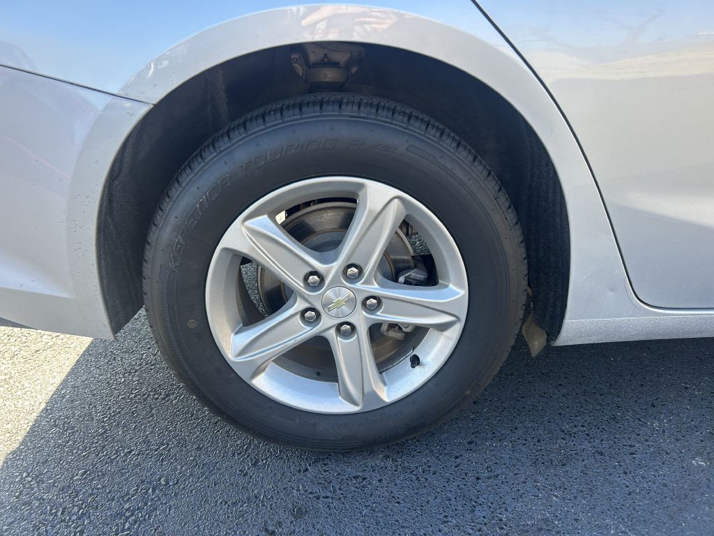 2019 Chevrolet Malibu Image 6