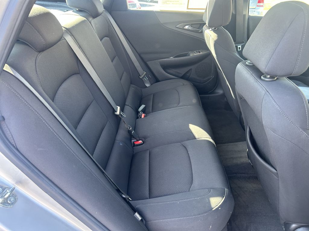 2019 Chevrolet Malibu Image 12