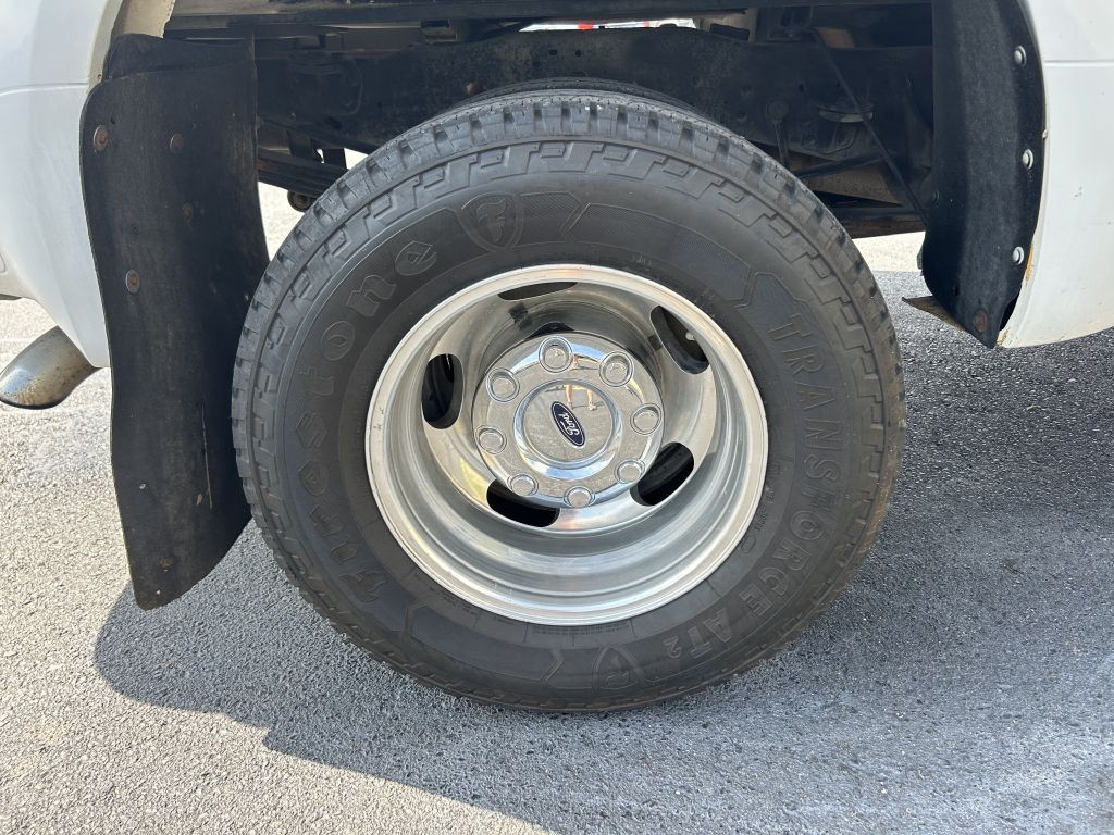 2006 Ford F-350 Image 6