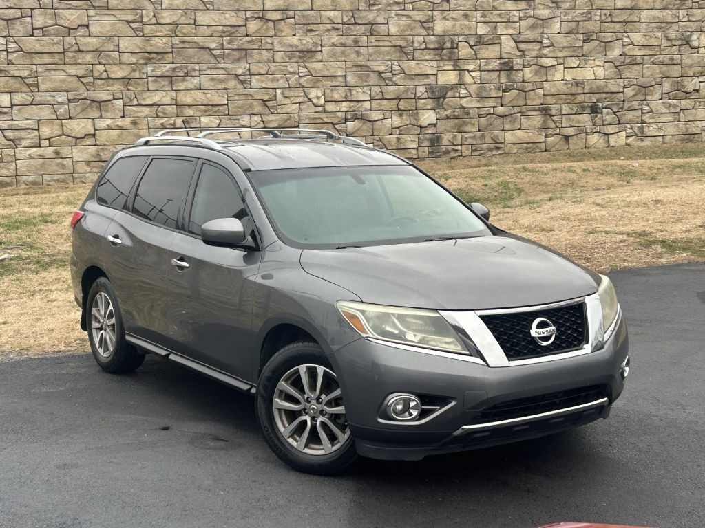 2015 Nissan Pathfinder Image 1