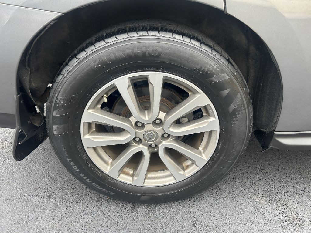 2015 Nissan Pathfinder Image 6