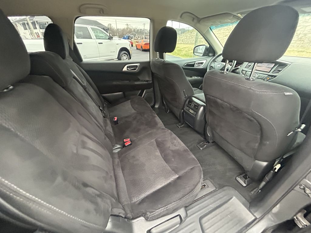 2015 Nissan Pathfinder Image 15