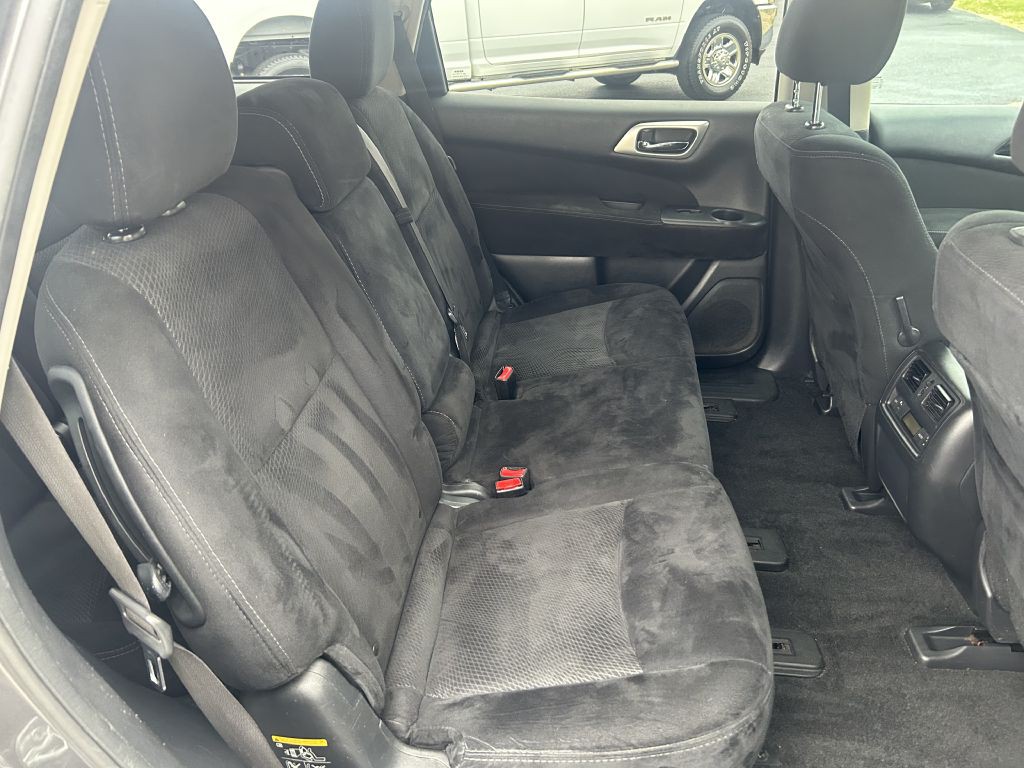 2015 Nissan Pathfinder Image 14