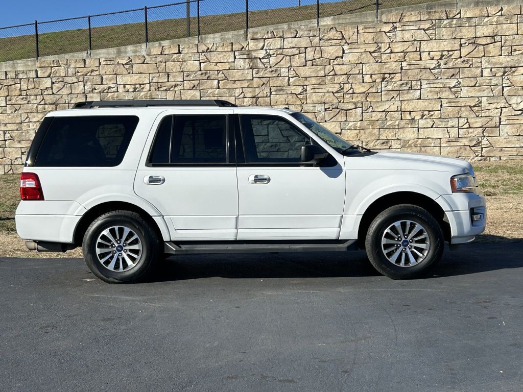 2017 Ford Expedition Image 3