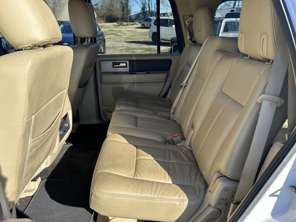 2017 Ford Expedition Image 11