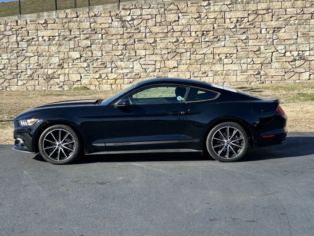 2017 Ford Mustang Image 2