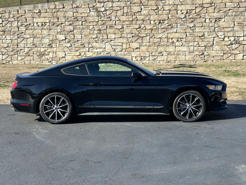 2017 Ford Mustang Image 3