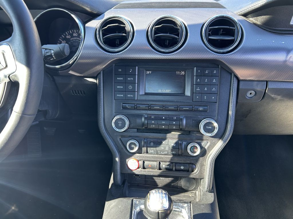 2017 Ford Mustang Image 14