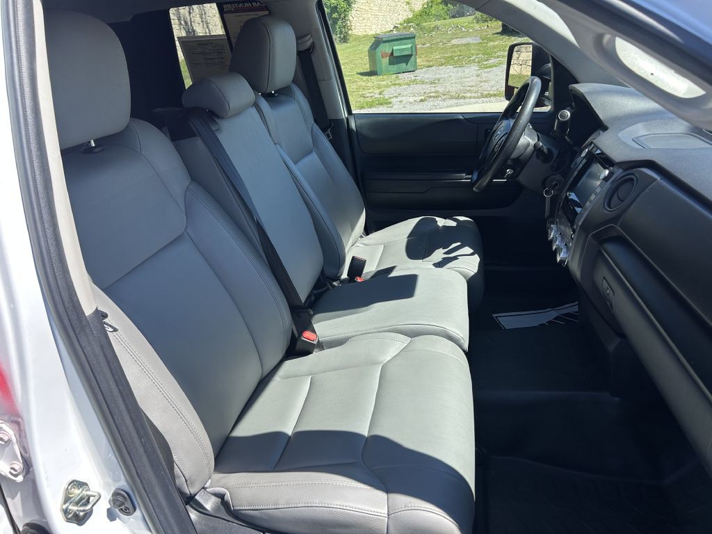 2020 Toyota Tundra Image 17