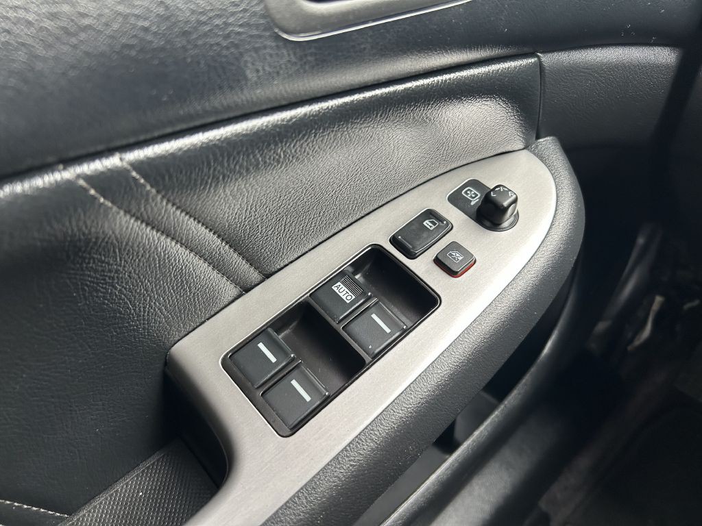 2004 Honda Accord Image 1