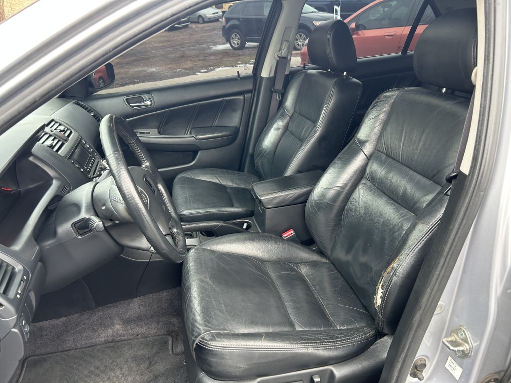 2004 Honda Accord Image 2