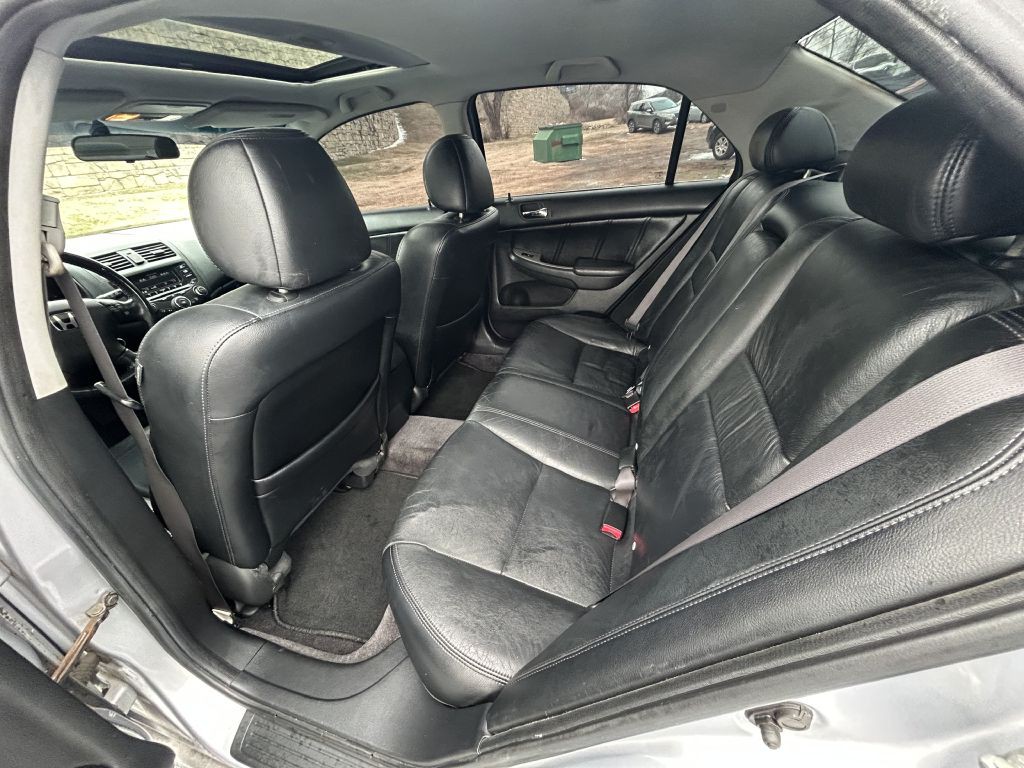 2004 Honda Accord Image 6