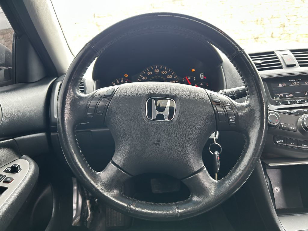 2004 Honda Accord Image 11