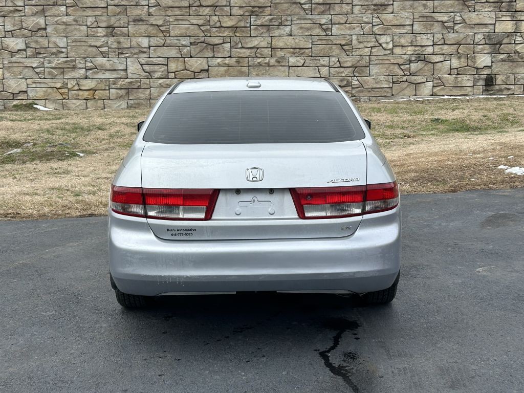 2004 Honda Accord Image 15