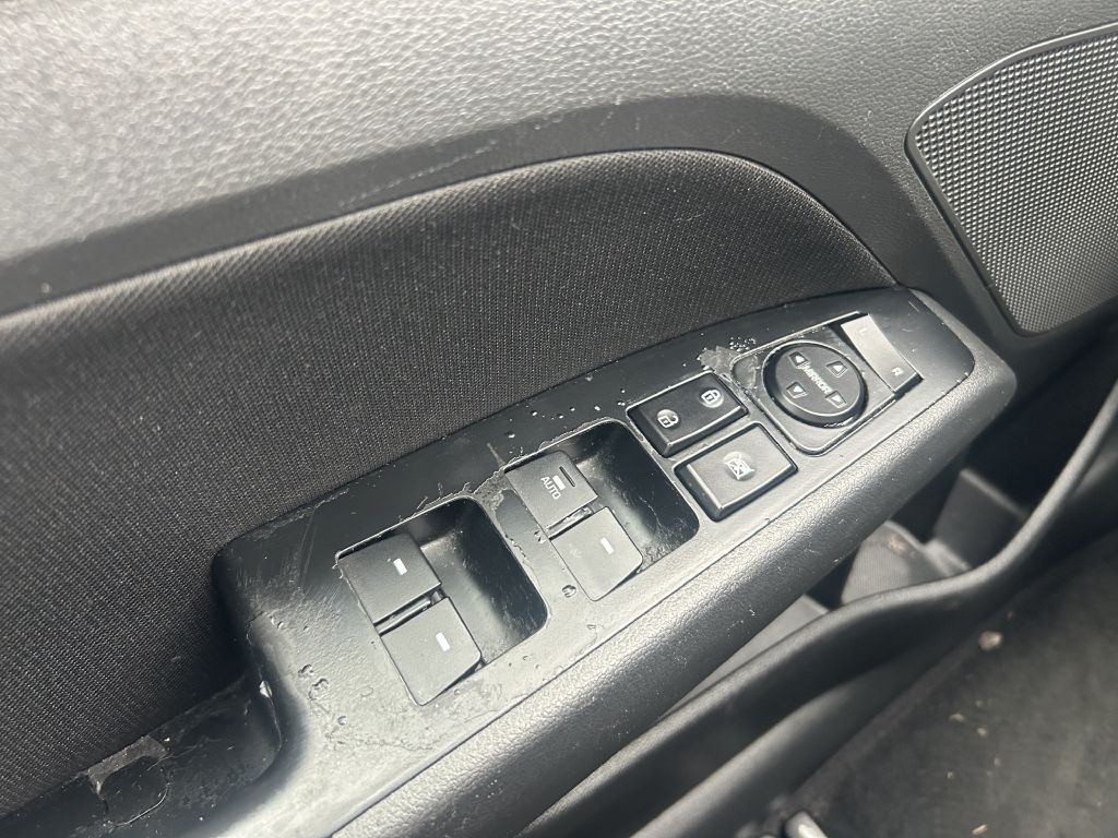 2017 Hyundai Elantra Image 7