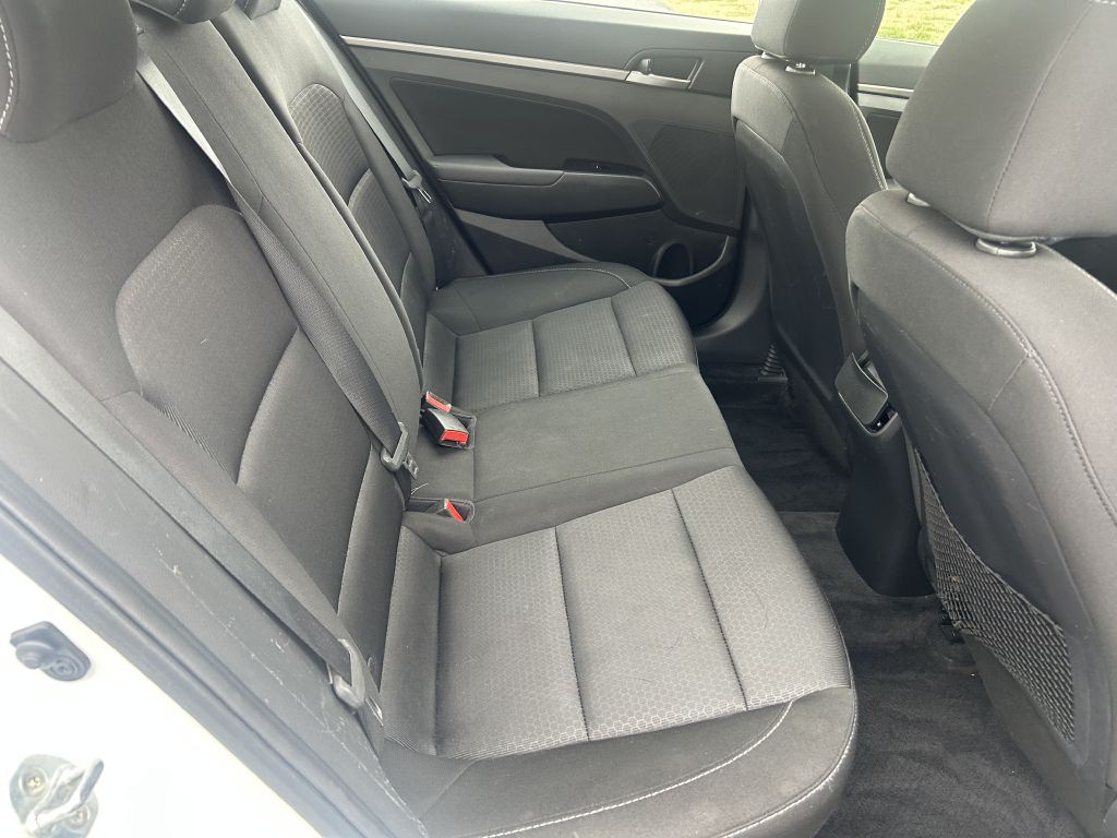 2017 Hyundai Elantra Image 12