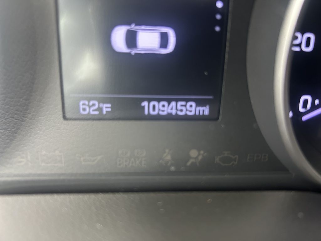 2017 Hyundai Elantra Image 22