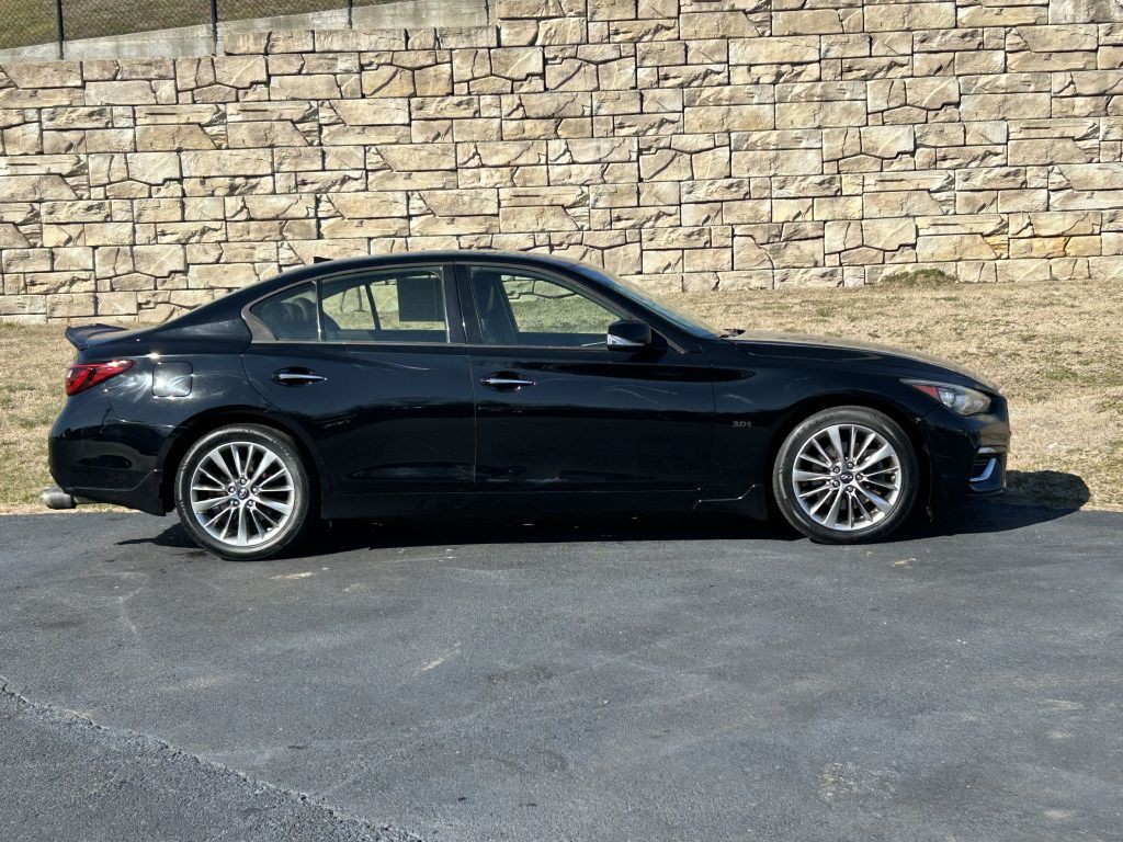 2018 INFINITI Q50 Image 3