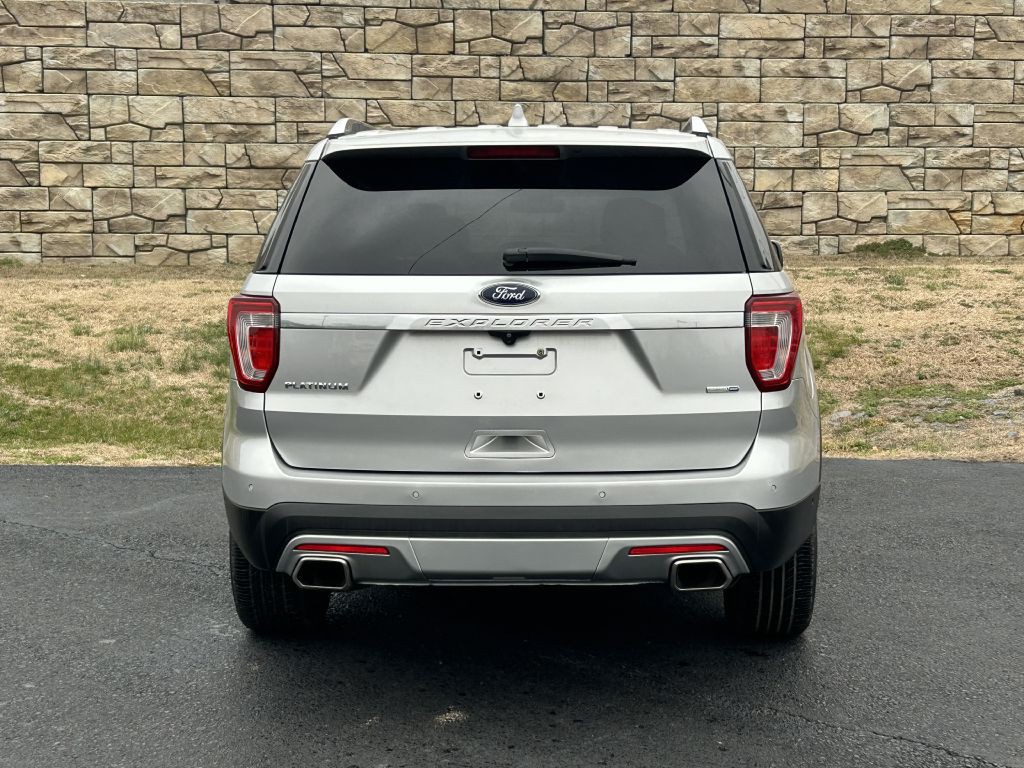 2016 Ford Explorer Image 5