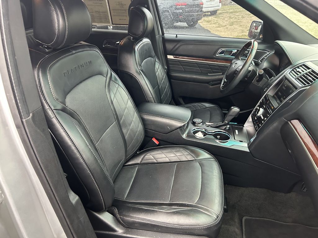2016 Ford Explorer Image 20