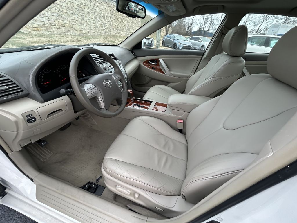 2008 Toyota Camry Image 9