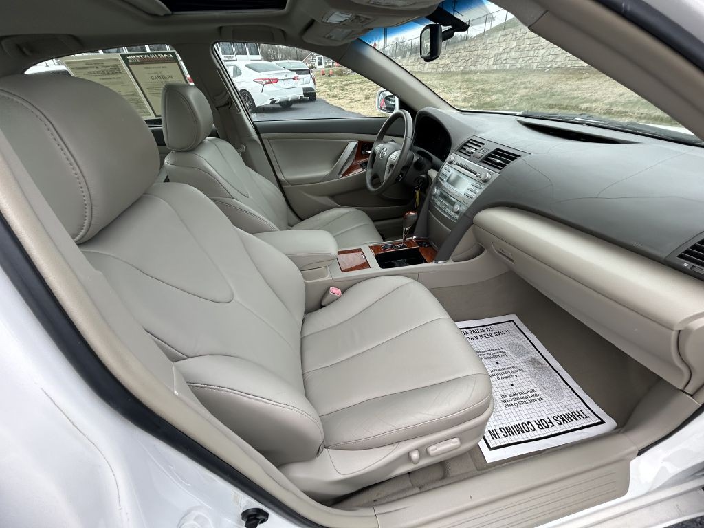 2008 Toyota Camry Image 19