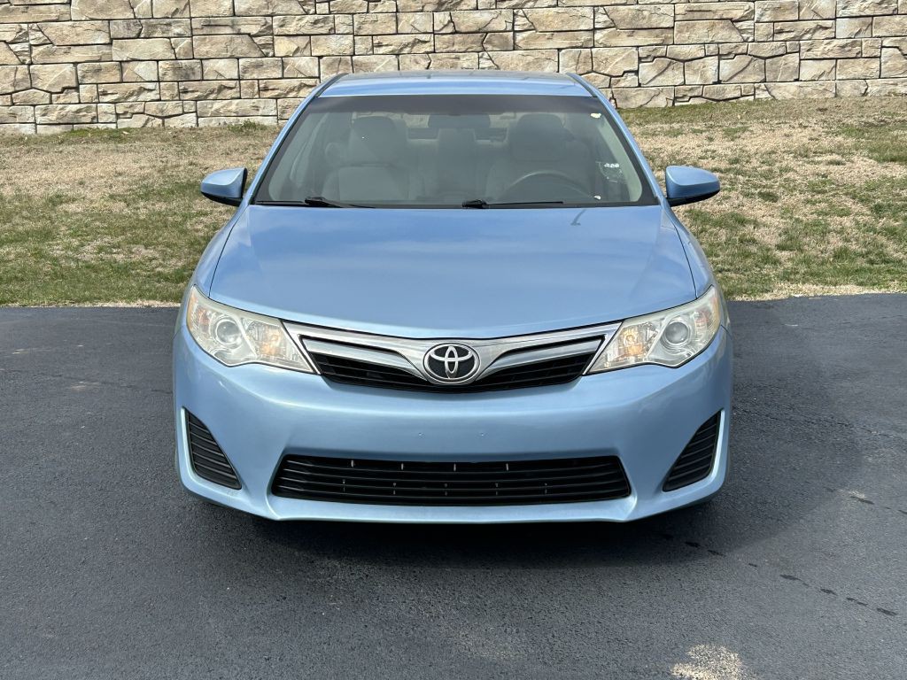 2014 Toyota Camry Image 4