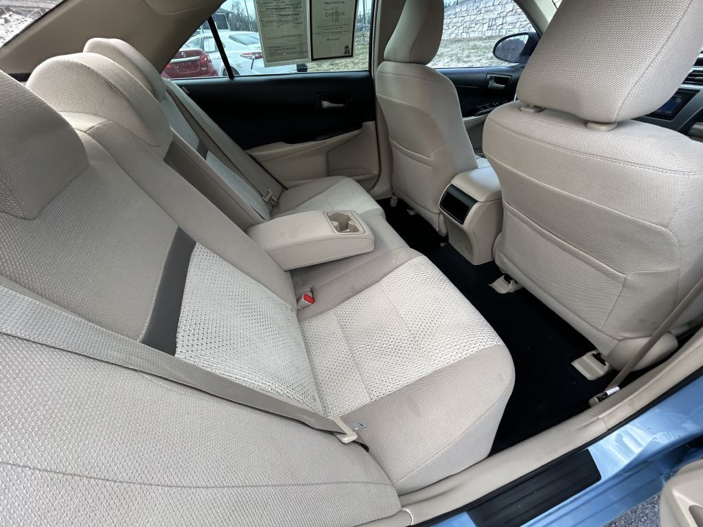 2014 Toyota Camry Image 13