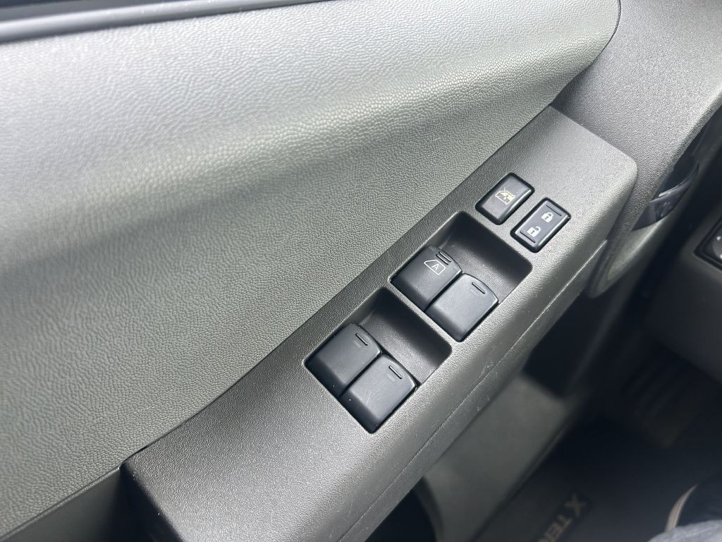 2015 Nissan Xterra Image 7