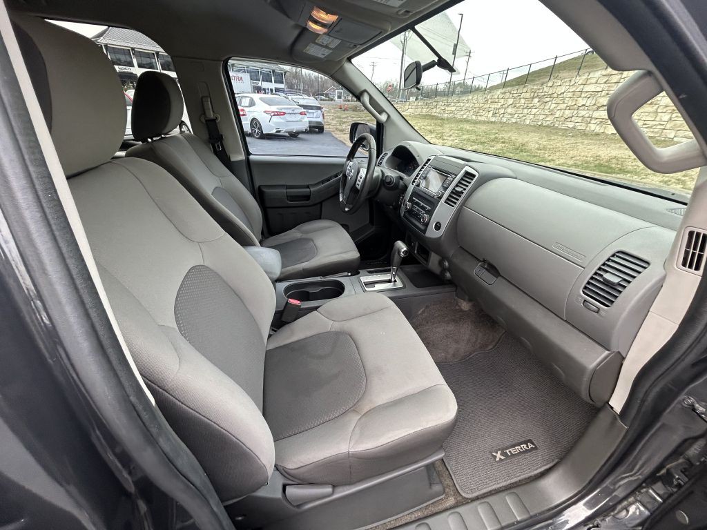 2015 Nissan Xterra Image 18