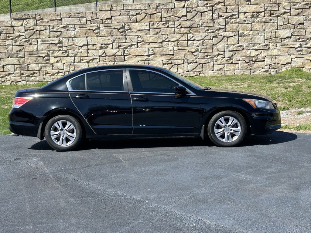 2012 Honda Accord Image 2