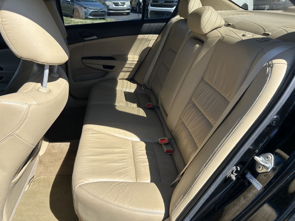 2012 Honda Accord Image 11