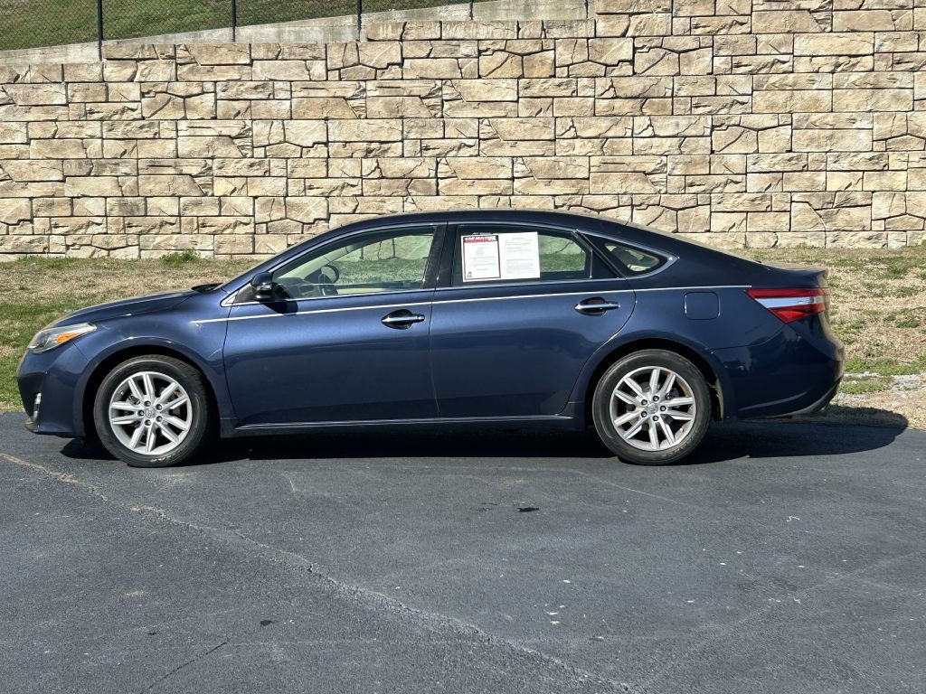 2014 Toyota Avalon Image 2