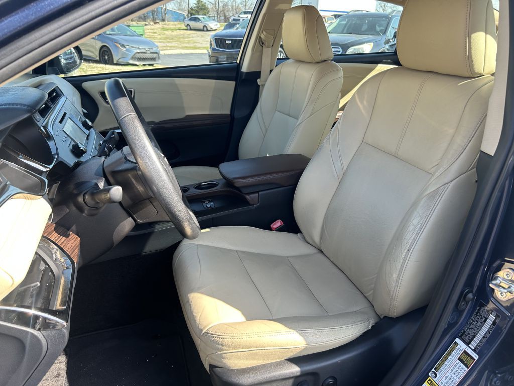 2014 Toyota Avalon Image 8