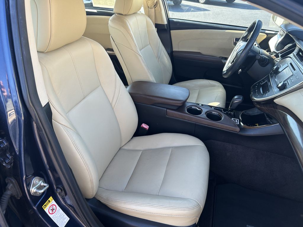 2014 Toyota Avalon Image 17