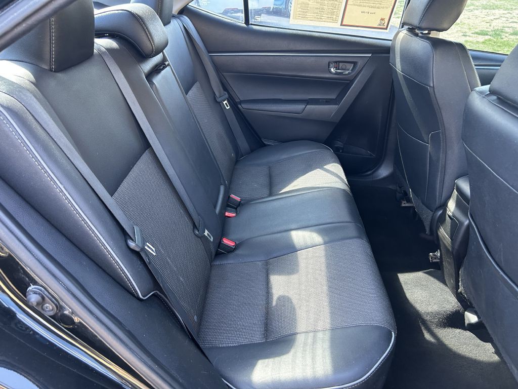 2016 Toyota Corolla Image 12