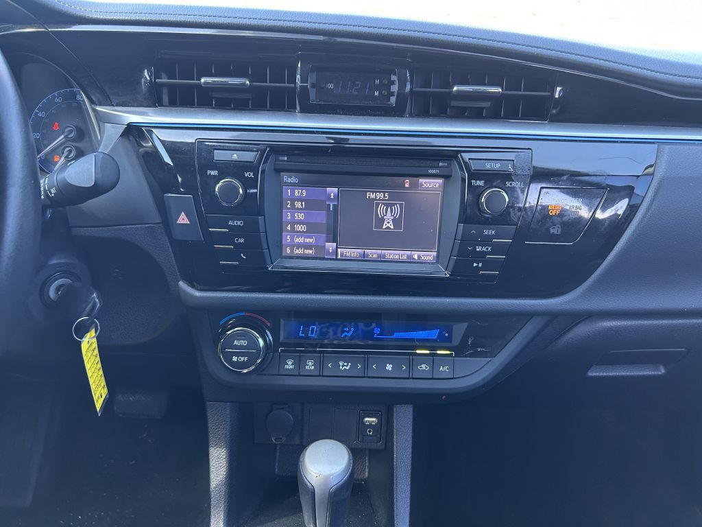 2016 Toyota Corolla Image 15