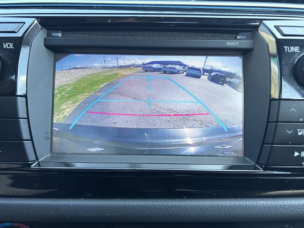 2016 Toyota Corolla Image 20