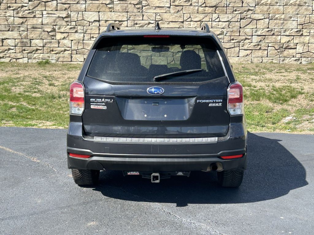 2017 Subaru Forester Image 5