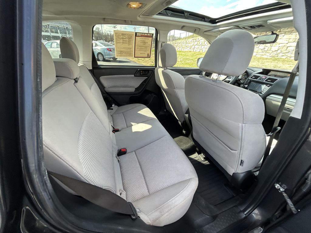 2017 Subaru Forester Image 13