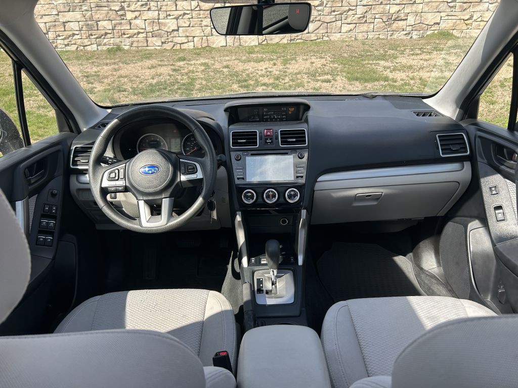 2017 Subaru Forester Image 15
