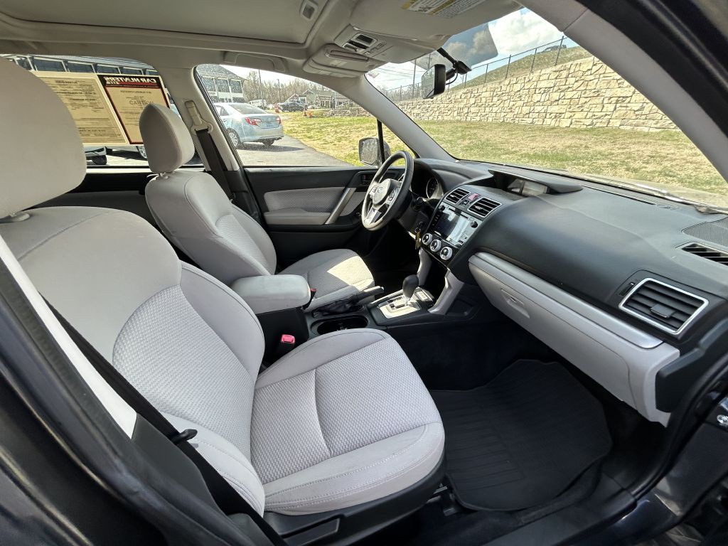 2017 Subaru Forester Image 19