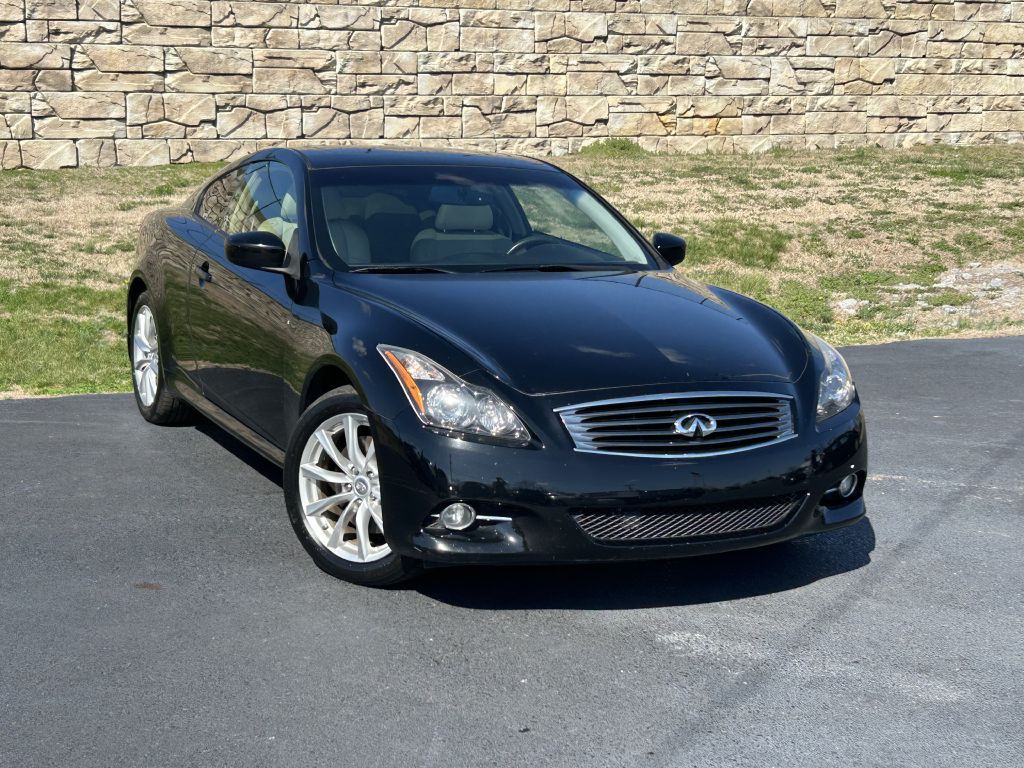 2013 INFINITI G37 Image 1