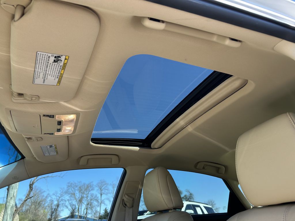 2016 Toyota Avalon Image 9