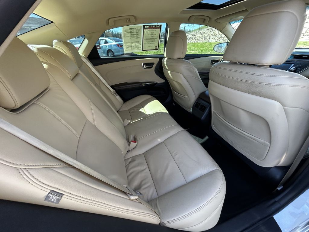 2016 Toyota Avalon Image 14