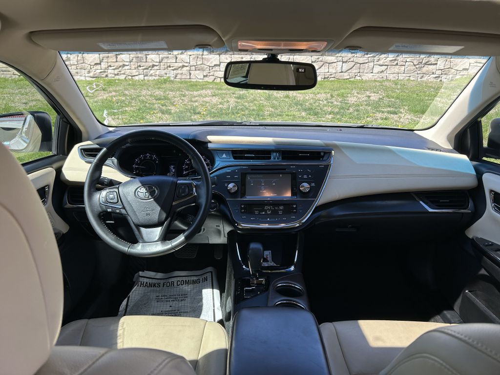 2016 Toyota Avalon Image 15