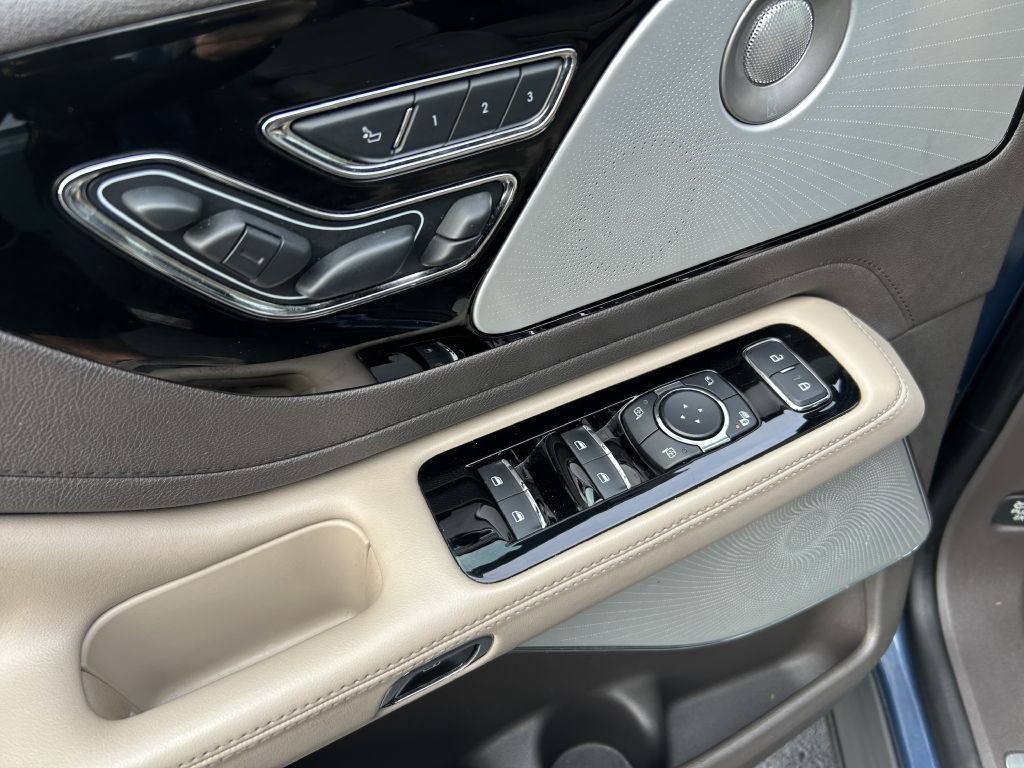 2020 Lincoln Aviator Image 7