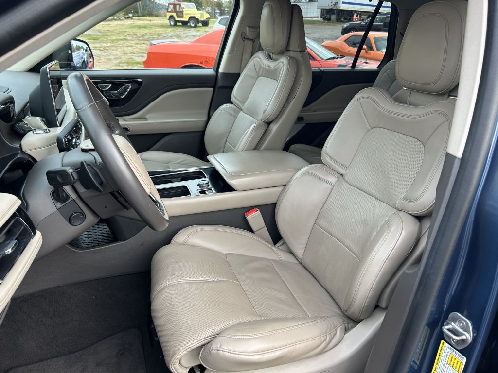 2020 Lincoln Aviator Image 8